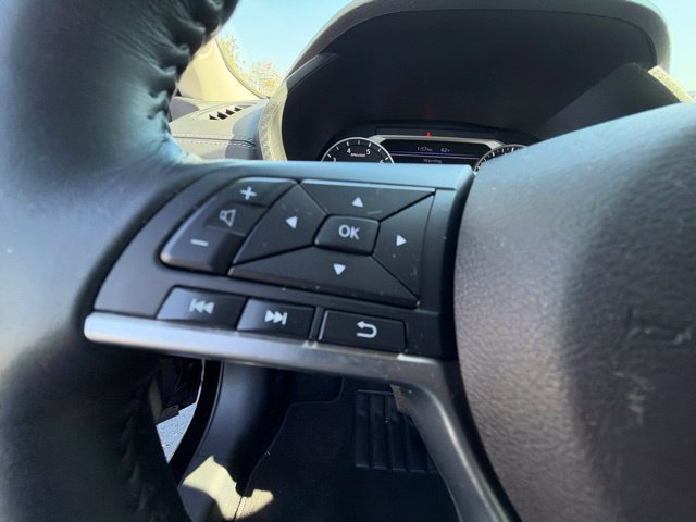 Used 2020 Nissan Sentra SV FWD image 14