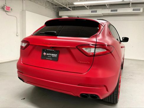 Used 2017 Maserati Levante w/ Luxury Package AWD/4WD image 49