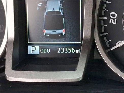 Used 2023 Toyota Tacoma Limited image 21