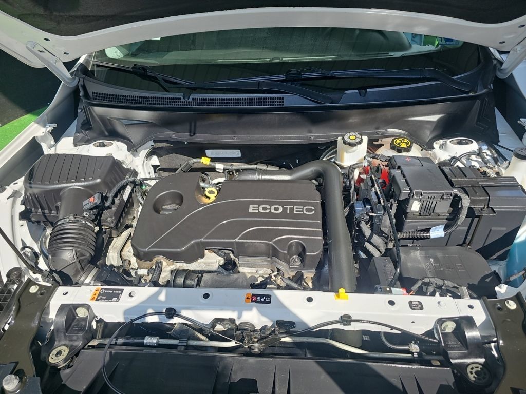 Used 2020 GMC Terrain SLE FWD image 40