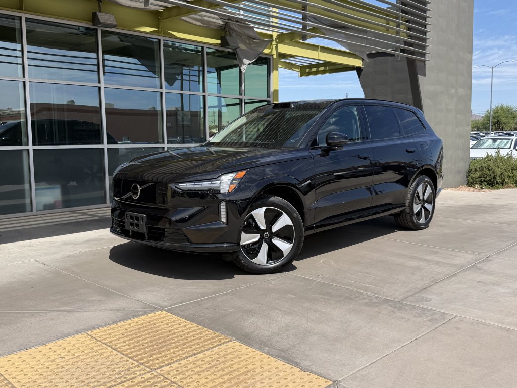 Used 2025 Volvo EX90 Plus AWD/4WD image 1