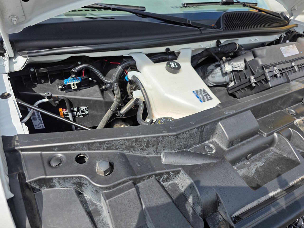 Used 2024 Chevrolet Express 3500 LS RWD image 24