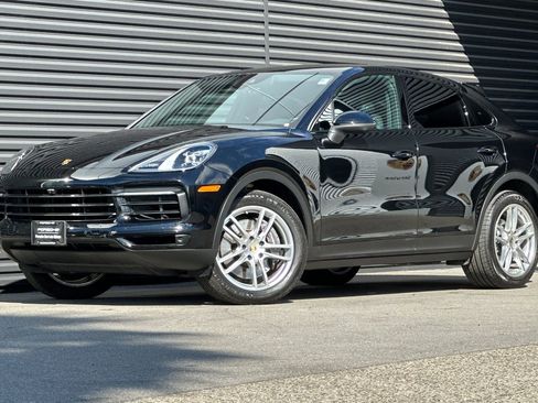 Used 2021 Porsche Cayenne Coupe image 1
