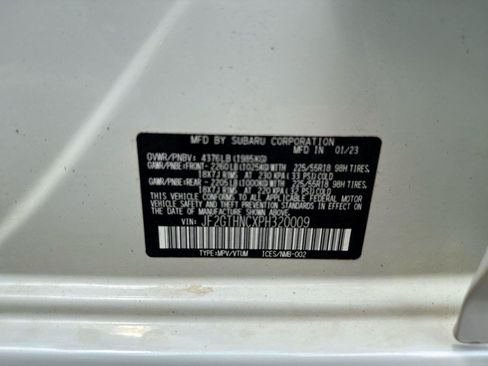 Used 2023 Subaru Crosstrek 2.5i Limited AWD/4WD image 28