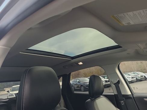 Used 2022 Ford Escape SEL image 22