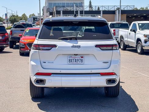Used 2021 Jeep Grand Cherokee L Summit AWD/4WD image 3