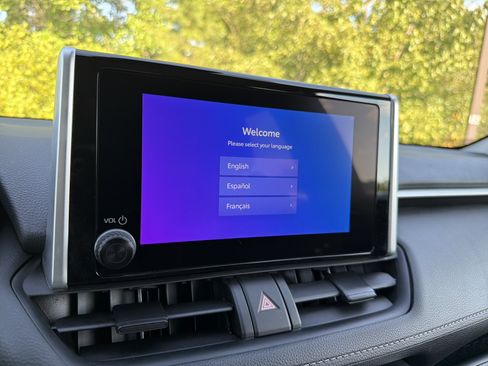 Certified 2025 Toyota RAV4 XLE FWD image 6