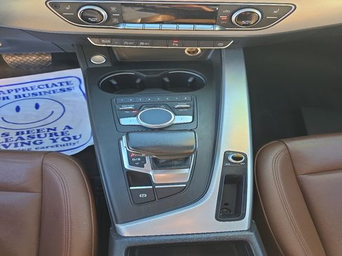 Used 2017 Audi A4 2.0T Premium image 17