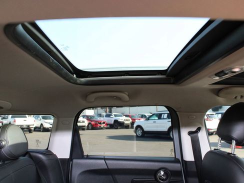 Used 2019 MINI Cooper Countryman Cooper Hatchback 4D image 17