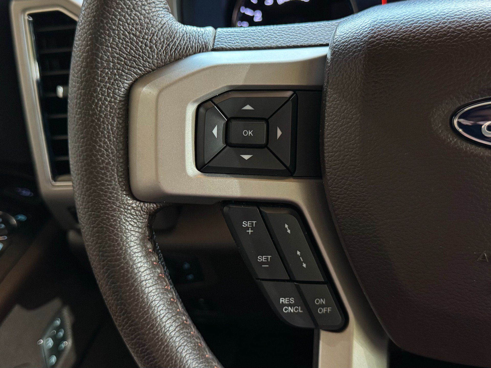 Used 2022 Ford F350 King Ranch w/ King Ranch Ultimate Package AWD/4WD image 48