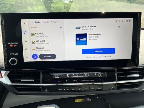 Certified 2026 Toyota Sienna XLE FWD image 20