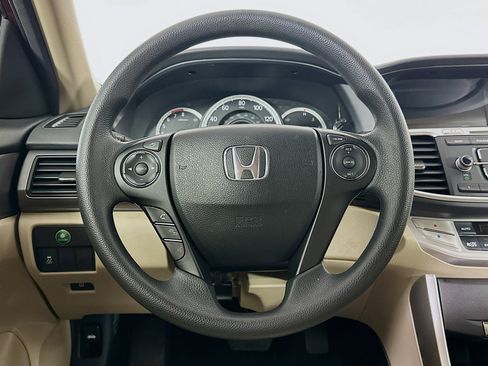 Used 2013 Honda Accord LX image 17