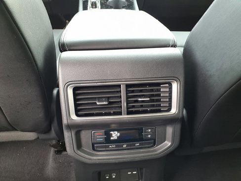 Used 2024 Volkswagen Atlas SE w/ Panoramic Sunroof Package image 41