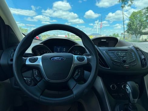 Used 2014 Ford Escape SE FWD image 9