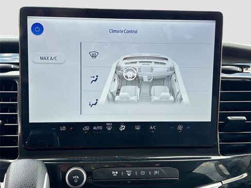 Used 2024 Ford Transit 350 XLT image 16