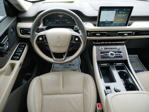 Used 2023 Lincoln Aviator Reserve w/ Elements Package Plus AWD/4WD image 9