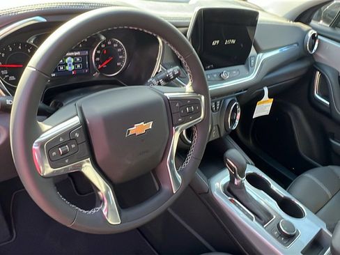New 2026 Chevrolet Blazer LT image 18