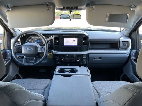 Certified 2024 Ford F250 XL w/ STX Appearance Package image 28