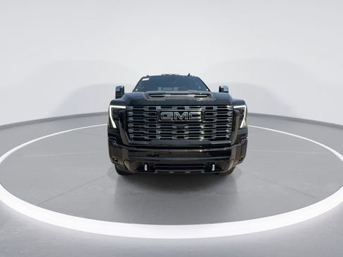 New 2026 GMC Sierra 3500 Denali Ultimate AWD/4WD image 3