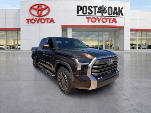 Used 2024 Toyota Tundra Limited w/ Power Package image 12