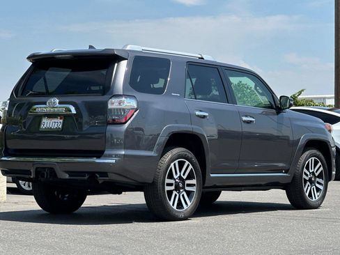 Used 2023 Toyota 4Runner Limited AWD/4WD image 4