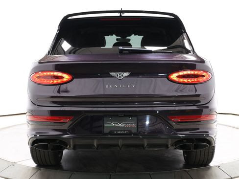 Used 2023 Bentley Bentayga Extended Wheelbase AWD/4WD image 84