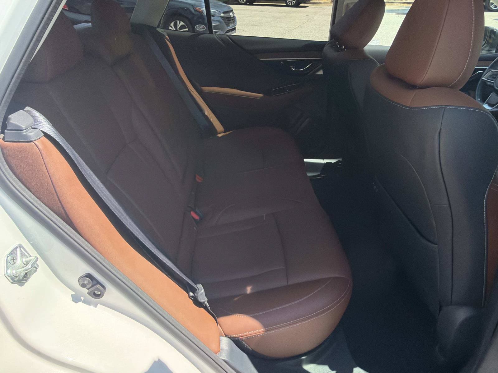 Used 2022 Subaru Outback Touring AWD/4WD image 17