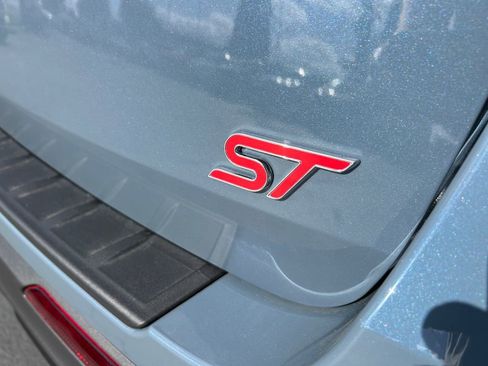 New 2025 Ford Explorer ST image 32