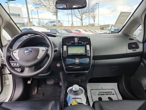 Used 2017 Nissan Leaf SL image 15