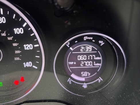 Used 2021 Honda HR-V LX image 10