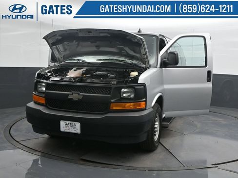 Used 2017 Chevrolet Express 2500 LS image 48