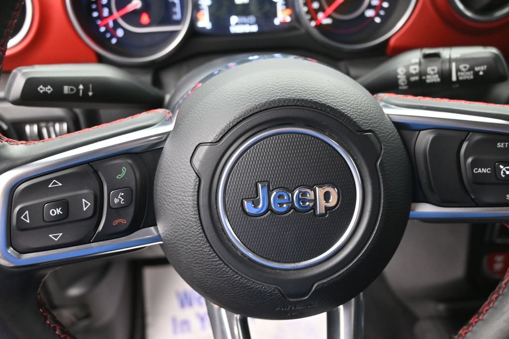 Used 2018 Jeep Wrangler Unlimited Rubicon w/ Dual Top Group AWD/4WD image 30
