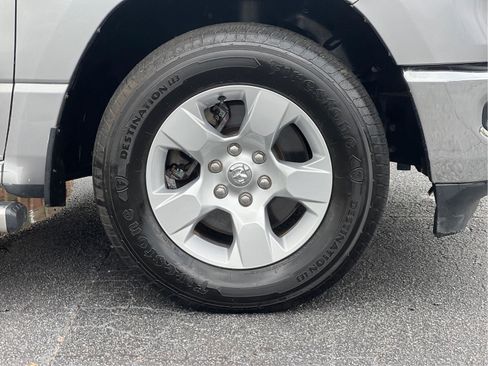 Used 2019 RAM 1500 Big Horn RWD image 24