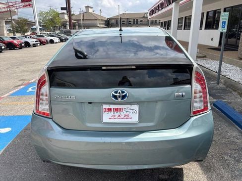 Used 2013 Toyota Prius Two image 4