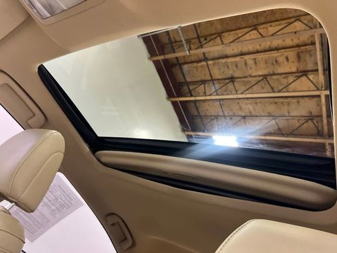 Used 2013 Toyota Avalon XLE Touring image 30