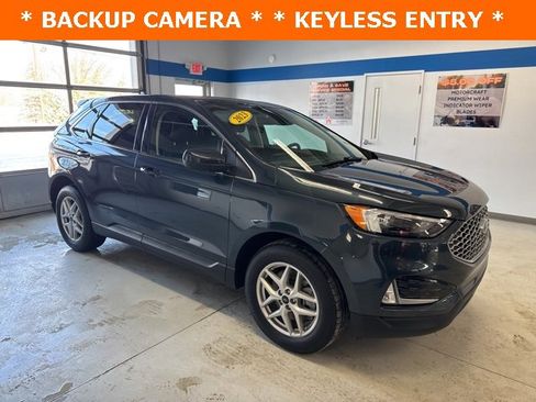 Used 2024 Ford Edge SEL w/ Convenience Package image 4