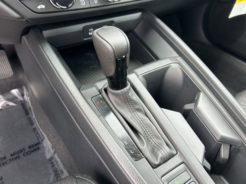 Used 2025 Honda Accord SE image 18