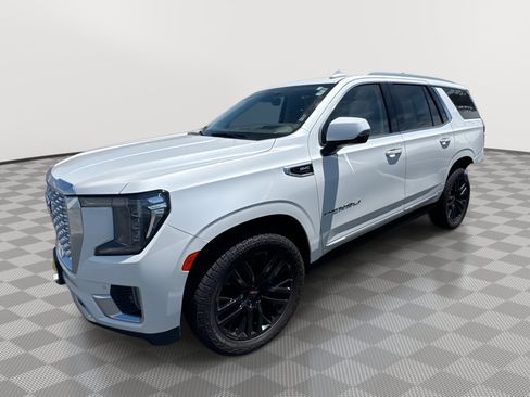 Certified 2022 GMC Yukon Denali AWD/4WD image 1