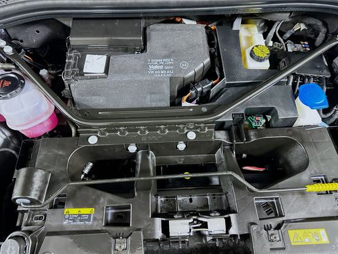 Used 2023 Volkswagen ID.4 Pro S image 33