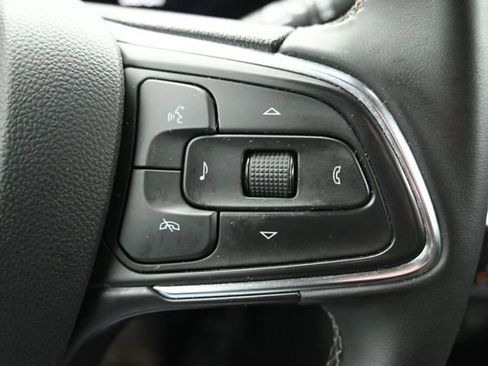 Used 2025 Buick Encore GX Preferred AWD/4WD image 17