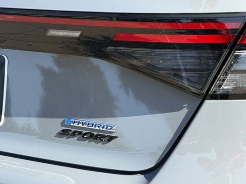 Used 2025 Honda Accord Sport image 7