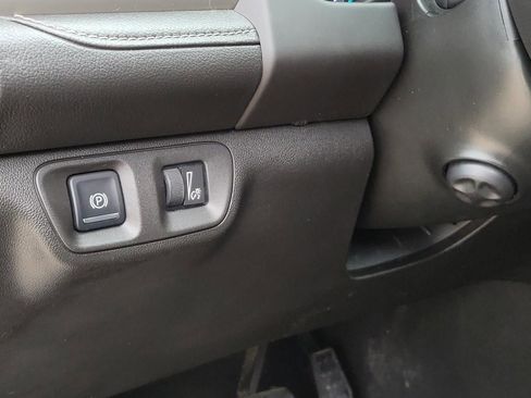 Used 2017 GMC Acadia Denali w/ Technology Package FWD image 24