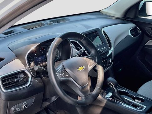 Used 2023 Chevrolet Equinox LT w/ Driver Convenience Package AWD/4WD image 9