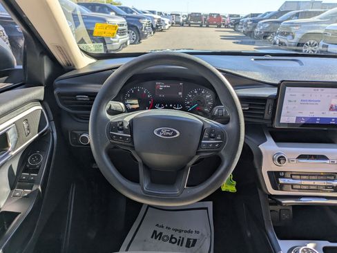 Used 2021 Ford Explorer 2WD image 19