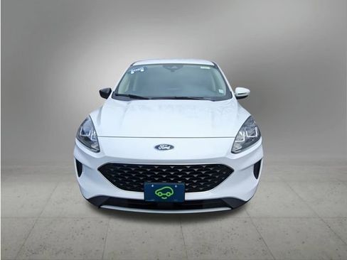 Used 2020 Ford Escape SE image 3