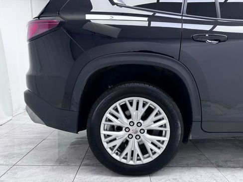 Used 2024 GMC Acadia Elevation image 10