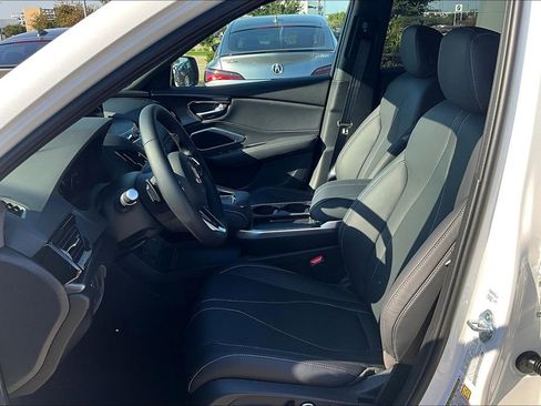 New 2025 Acura RDX SH-AWD image 21