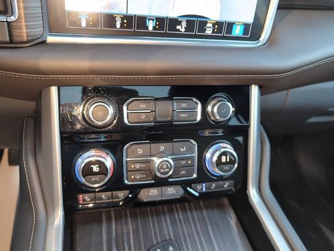 Used 2021 GMC Yukon Denali w/ Denali Ultimate Package image 33