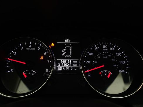 Used 2012 Nissan Rogue SV image 2