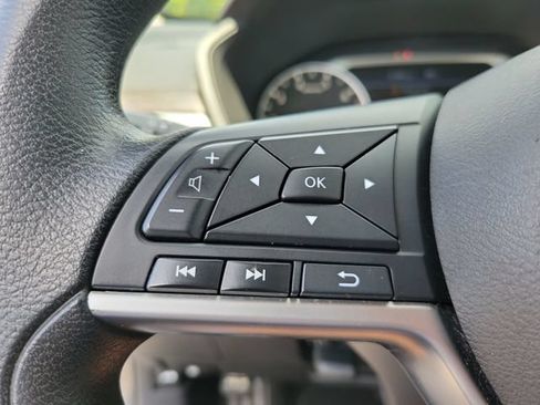 Used 2024 Nissan Altima 2.5 SV FWD image 23